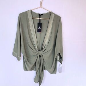 NWT olive green kimono style viscous front tie top S/M